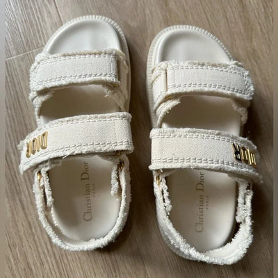 D Sandals
